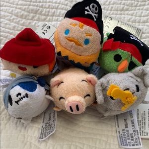 NWT pirates of the Caribbean Tsum Tsum set